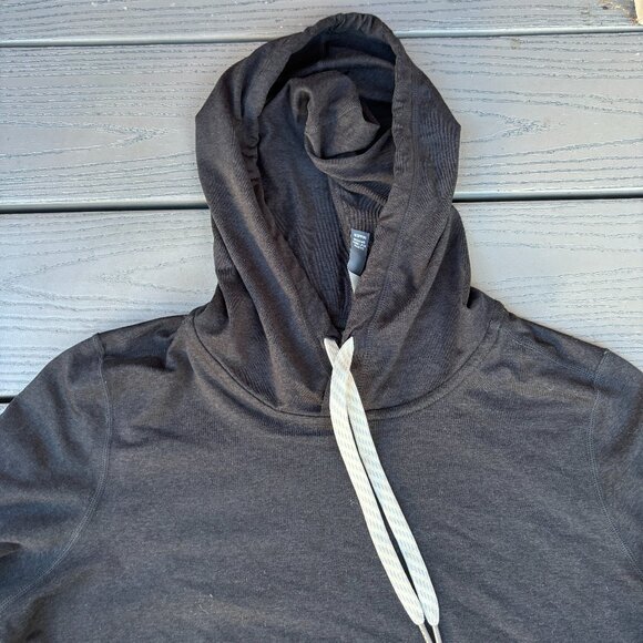 Vuori Halo Essential Hoodie - Picture 6 of 8